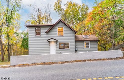 292 Macopin Rd, Bloomingdale, NJ, 07403-1000 | Card Image