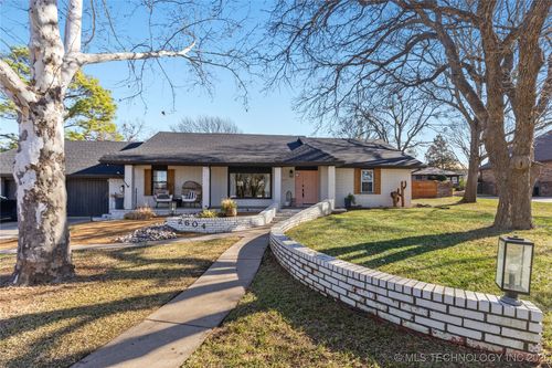 2604 Ridgeway St, Ardmore, OK, 73401-2902 | Card Image