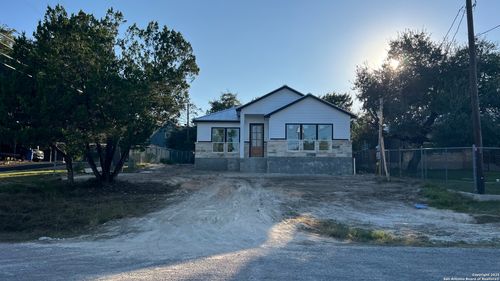 1275 Dawnridge Dr, Canyon Lake, TX, 78133-4174 | Card Image