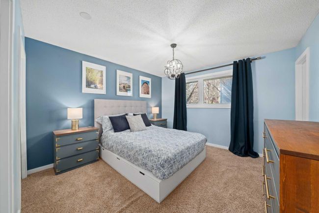 6235 Thornaby Way Nw, Home with 4 bedrooms, 2 bathrooms and 2 parking in Calgary AB | Image 12