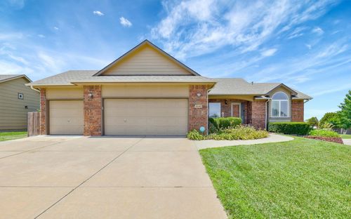 8245 E Old Mill Ct, Wichita, KS, 67226-4217 | Card Image