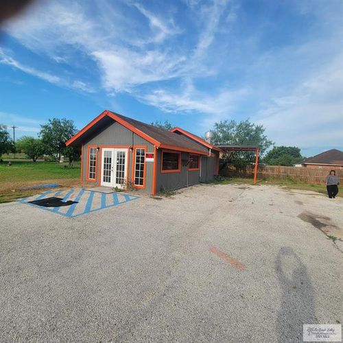 3307 S Dakota Ave, Brownsville, TX, 78521-6403 | Card Image