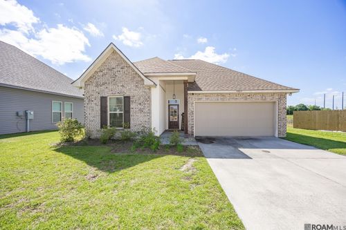 59705 Myrtle Grove Dr, Plaquemine, LA, 70764-7439 | Card Image