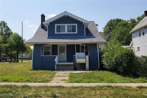 1686 Avalon Rd, Cleveland, OH, 44112-1003 | Card Image