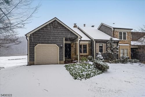 38 Goldfinch Dr, Hackettstown, NJ, 07840-3008 | Card Image