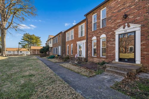 313 Huntington Ridge Dr, Nashville, TN, 37211-5969 | Card Image