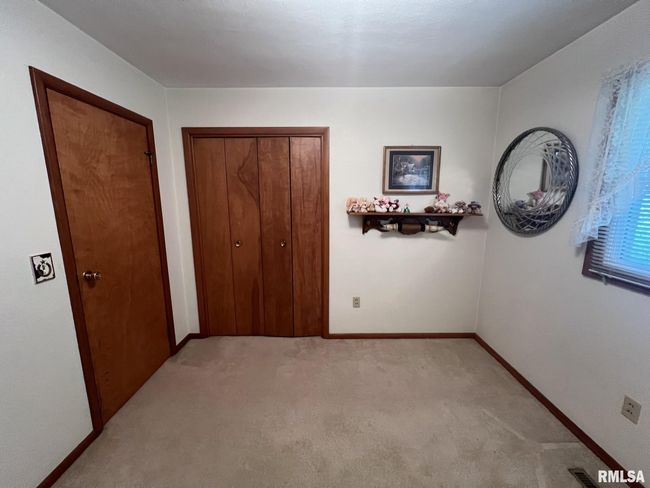633 Mission Dr, House other with 3 bedrooms, 2 bathrooms and null parking in Kewanee IL | Image 18