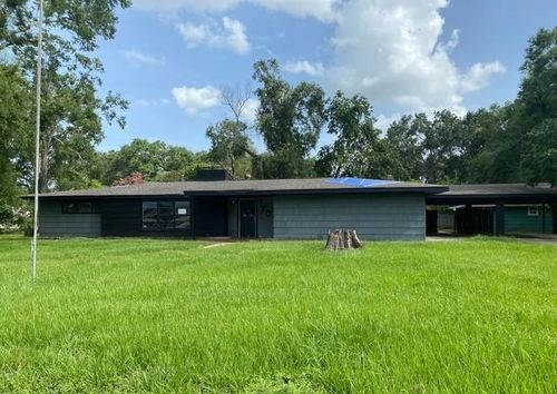 705 W Norris St, El Campo, TX, 77437-2431 | Card Image