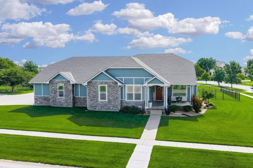 5104 N Colonial Ave, Bel Aire, KS, 67226-7602 | Card Image