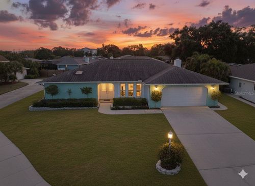 2042 Country Meadows Pl, SARASOTA, FL, 34235-8228 | Card Image