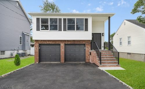 233 Atlantic Dr, Parsippany, NJ, 07054-2447 | Card Image