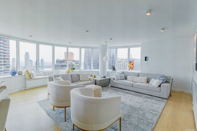 36N - 330 E 38th Street, Condo with 3 bedrooms, 2 bathrooms and null parking in New York NY | Image 2