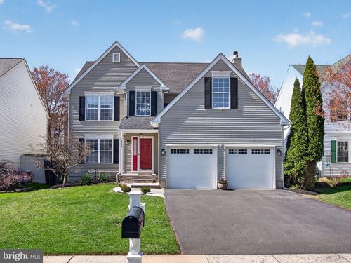 4202 Miladies Ln, DOYLESTOWN, PA, 18902-9639 | Card Image