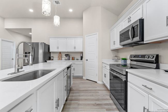 UNIT-2 - 16851 Griffin Rd, House other with 5 bedrooms, 2 bathrooms and null parking in Atascosa TX | Image 20