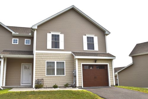 111-111 Old Village Cir, Windsor, CT, 06095-1254 | Card Image