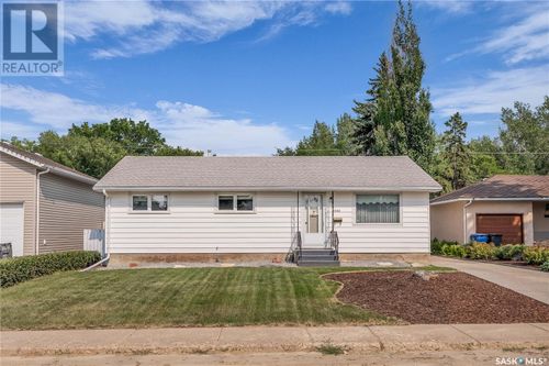 1722 93rd St, North Battleford, SK, S9A0C8 | Card Image
