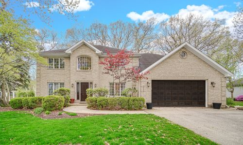 613 Ford Ln, Bartlett, IL, 60103-6601 | Card Image