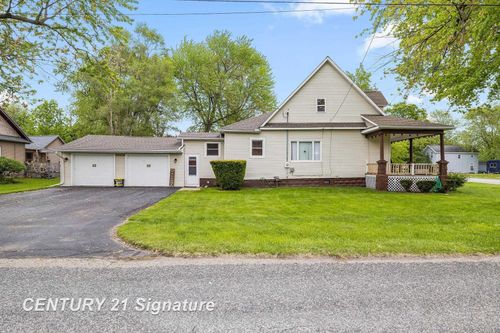415 E Washington, Freeland, MI, 48623-2545 | Card Image