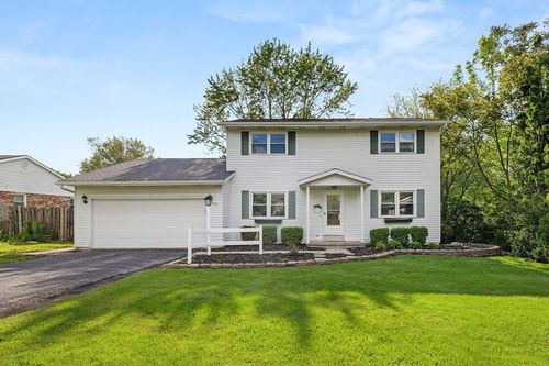 828 Longmeadow Lane, Findlay, OH, 45840 | Card Image