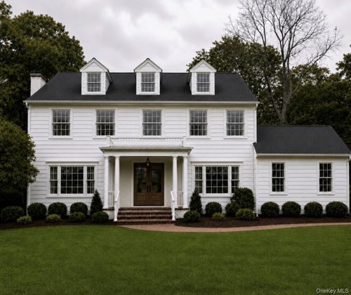 100 Buttercup Ln, Huntington, NY, 11743-3004 | Card Image