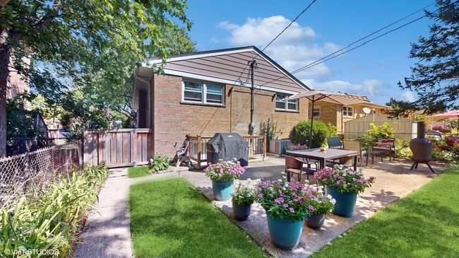 3855 Hull St, House other with 3 bedrooms, 3 bathrooms and 3 parking in Skokie IL | Image 23