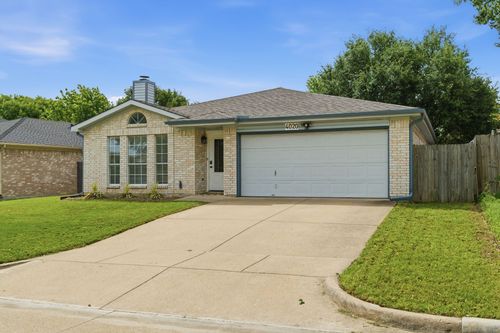 4020 Staghorn Cir N, Fort Worth, TX, 76137-1063 | Card Image