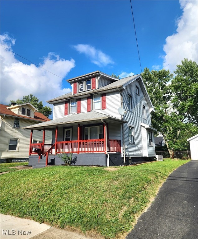 Clermont Ave, Warren, OH 44483