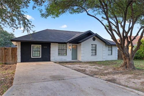 104 Aldrin St, Donna, TX, 78537-2405 | Card Image
