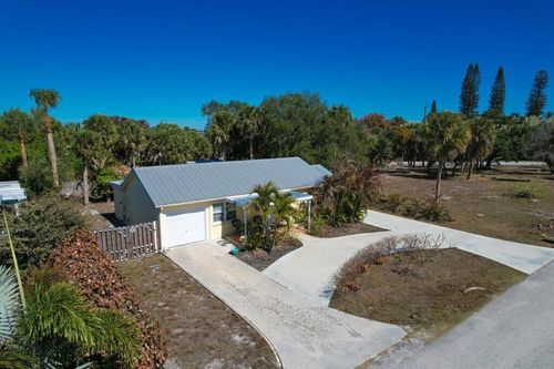 2427 Ne Center St, Jensen Beach, FL, 34957-5544 | Card Image