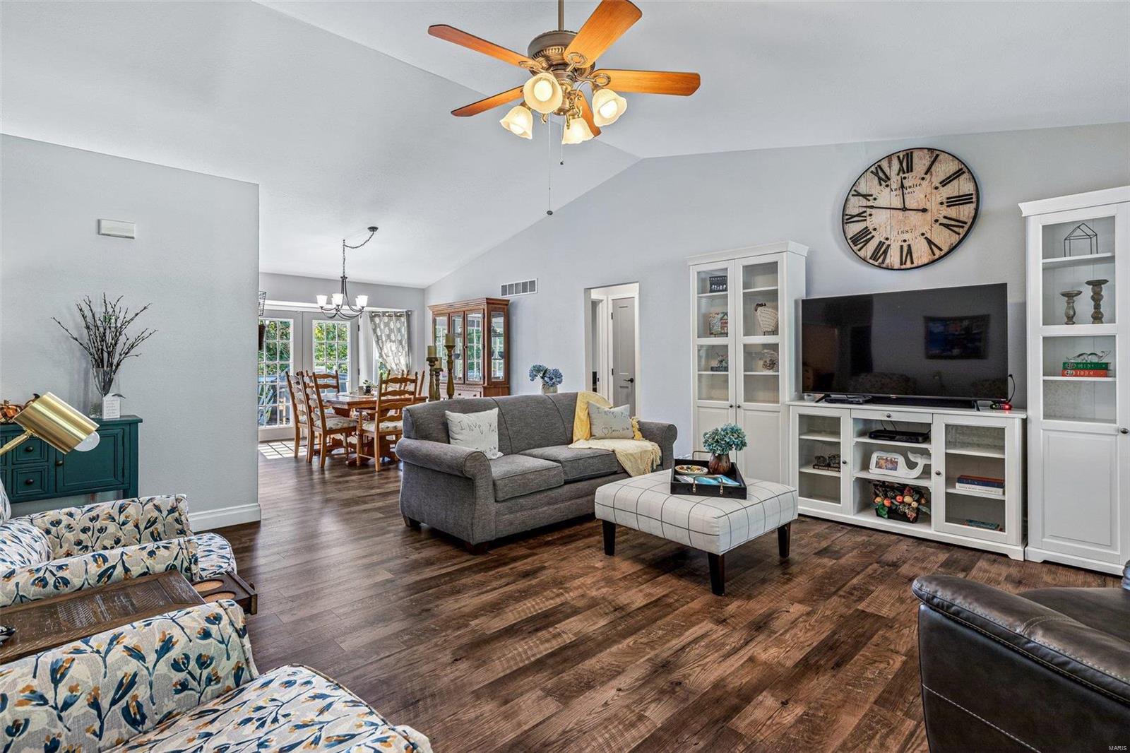 Lee Dr, Hillsboro, MO 63050