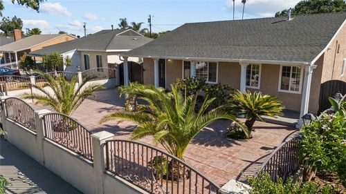 11252 Saticoy St, Sun Valley, CA, 91352 | Card Image