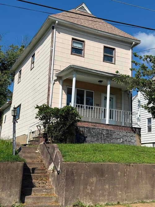 2324 Hamill Ave, Clarksburg, WV, 26301-1839 | Card Image