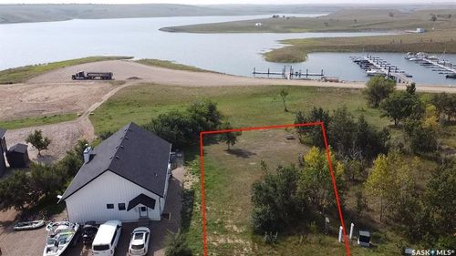 33 Willow Lane, Coteau Rm No. 255, SK, S0L2E0 | Card Image