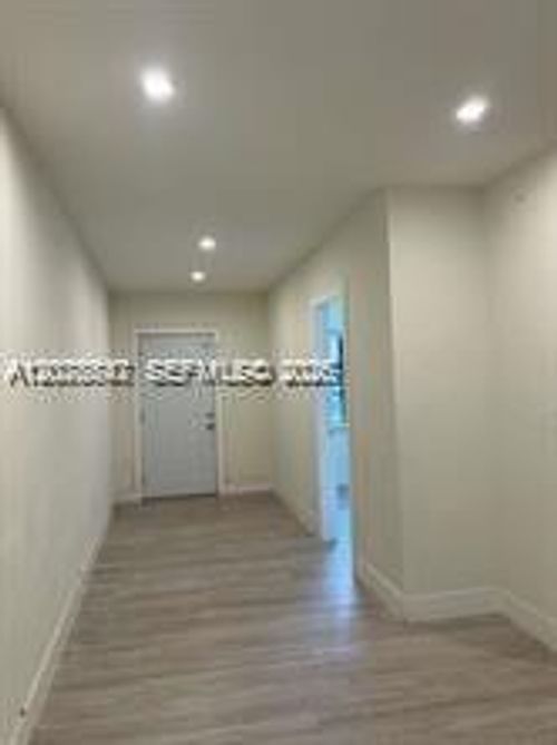 0-110 Nw 58th St, Miami, FL, 33127-1620 | Card Image