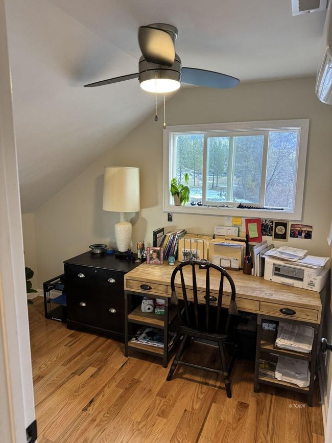 guest bedroom 4/office | Image 39