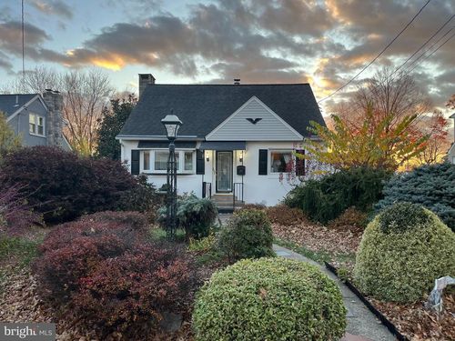 316 Penn Ave, Souderton, PA, 18964-1852 | Card Image