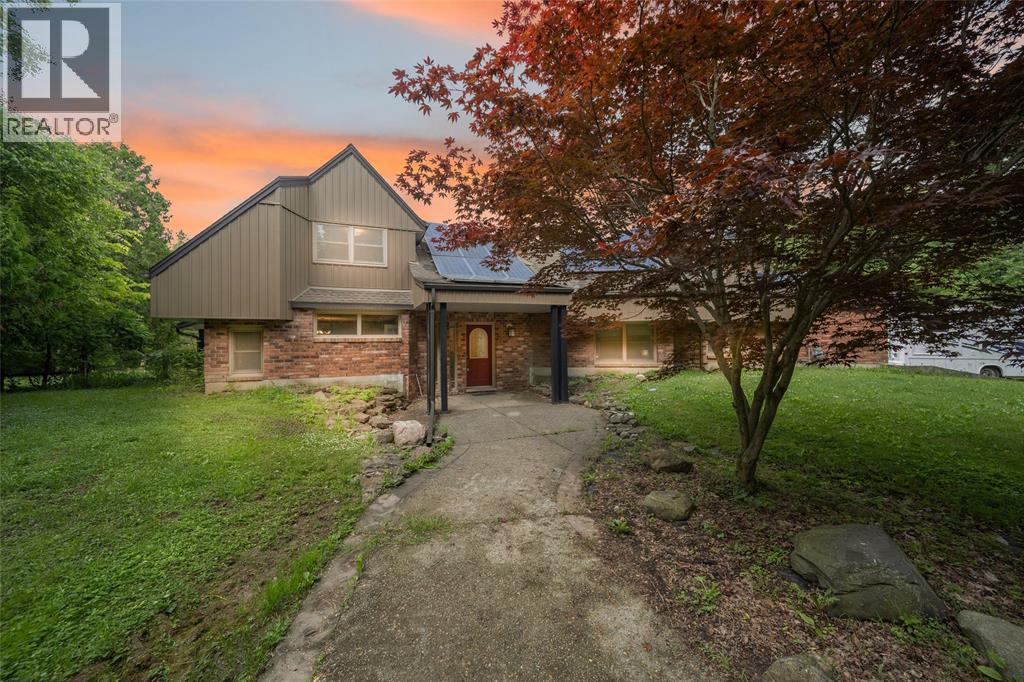 Residential in Lambton Shores 5