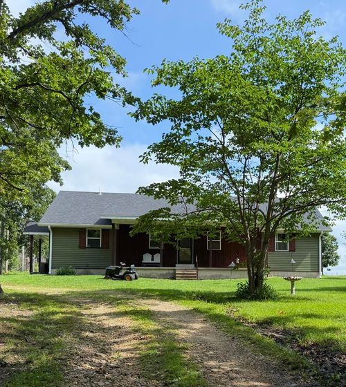 3429 Kinser Dr, Hartville, MO, 65667-8232 | Card Image