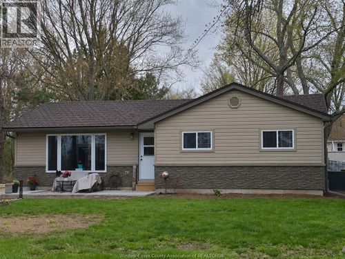 290 Lake Street, Essex, ON, N0R1G0 | Card Image