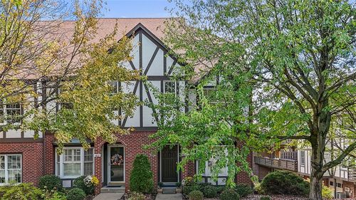 804 Kingsberry Cir, Pittsburgh, PA, 15234-1072 | Card Image