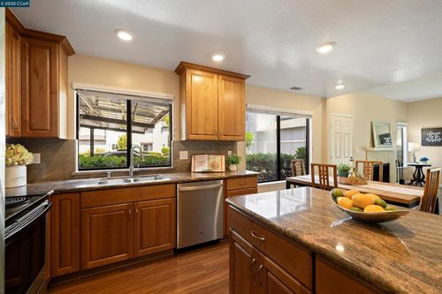 337 Rock Creek Way, Pleasant Hill, CA, 94523-4716 | Card Image