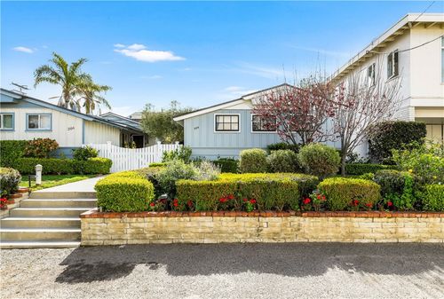 304 Dahlia Pl, Corona del Mar, CA, 92625-2862 | Card Image