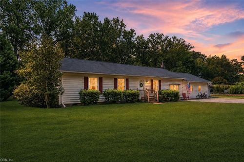 209 Oak Point Dr, Yorktown, VA, 23692-4433 | Card Image