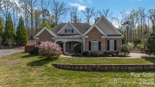 345 Clarendon Estates Dr, Clover, SC, 29710-8827 | Card Image