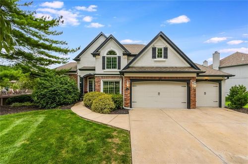 10134 N Montgall Ave, Kansas City, MO, 64155-8904 | Card Image