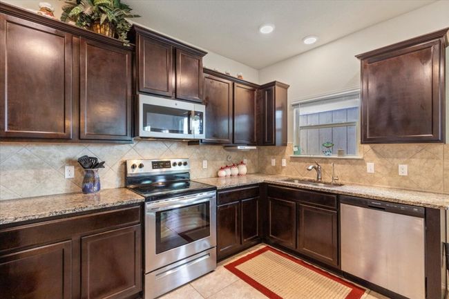 212 Plata Ln, House other with 4 bedrooms, 3 bathrooms and 4 parking in Jarrell TX | Image 10