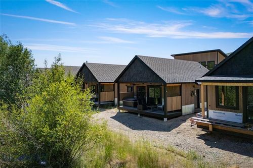 10-520 E Pennsylvania Ave, Anaconda, MT, 59711 | Card Image