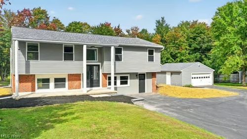 16940 Thompson Rd, Thompson, OH, 44086-9709 | Card Image
