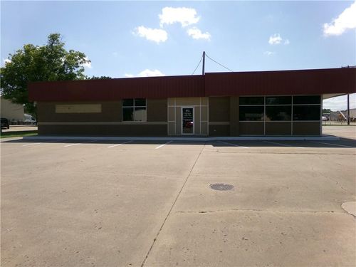 612 North State St. N State Street, Iola, KS, 66749 | Card Image
