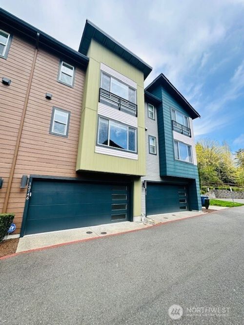 13146 83rd Ln S, Seattle, WA, 98178-4953 | Card Image